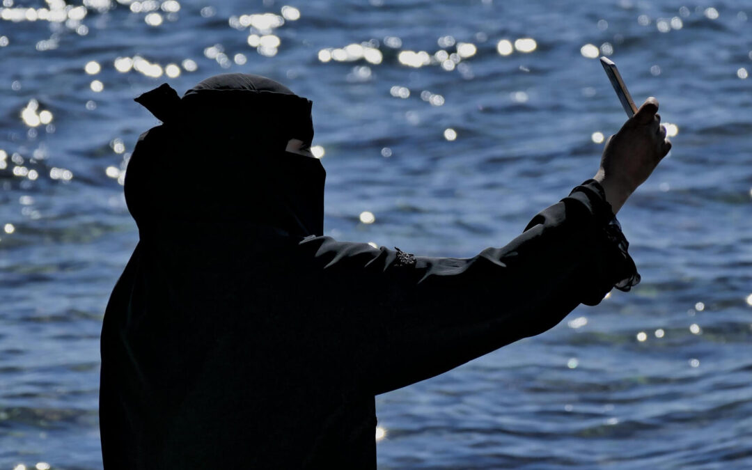 The Shocking Story Behind Why Women Veil in Islam